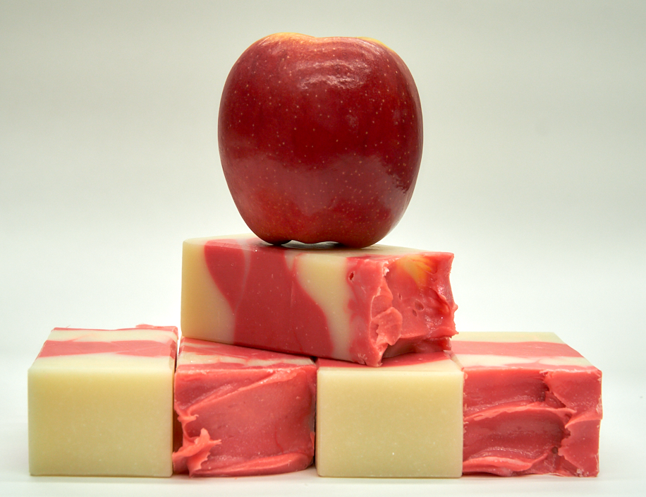Country Apple Soap With McIntosh Apple Vanilla Scent - Rosetta Creative Boutique